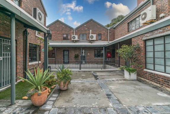 1 Bedroom Property for Sale in De Waterkant Western Cape